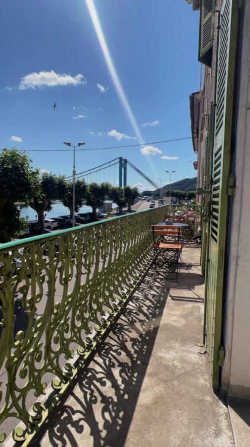 Appartement Prive « Rive Droite » Serrieres  ภายนอก รูปภาพ