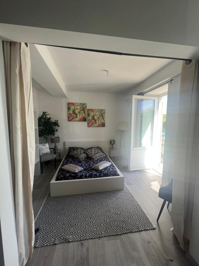 Appartement Prive « Rive Droite » Serrieres  ภายนอก รูปภาพ