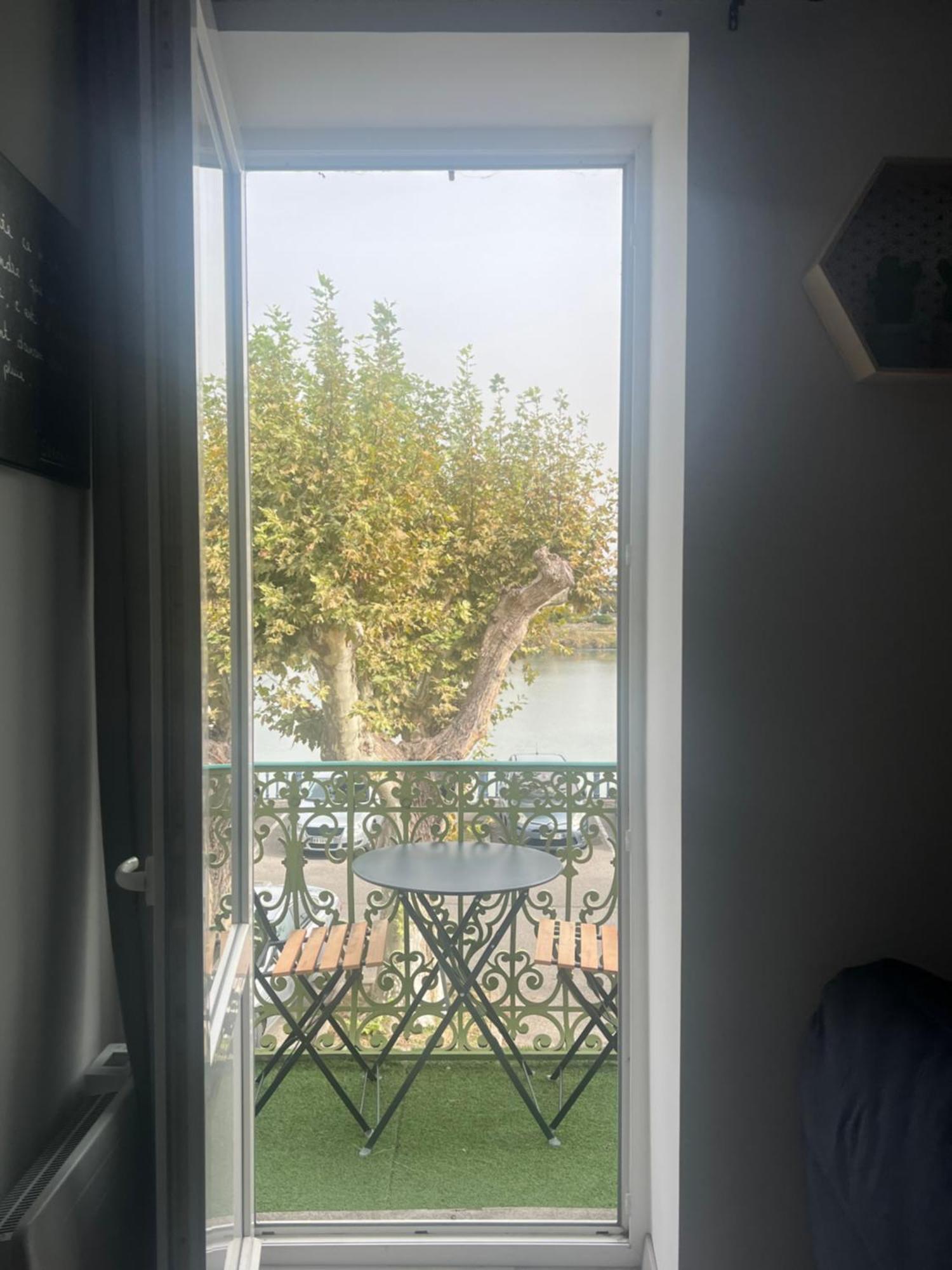 Appartement Prive « Rive Droite » Serrieres  ภายนอก รูปภาพ